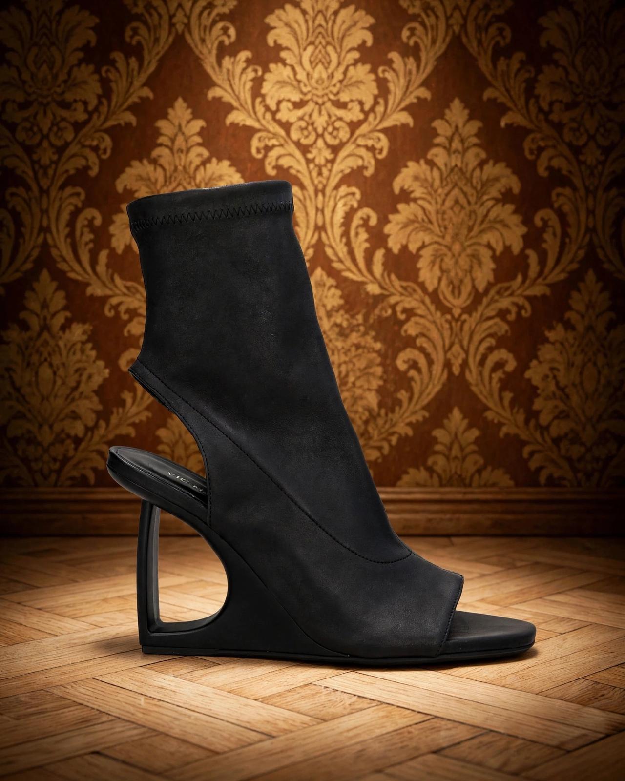 Vic Matie Stivaletto open toe nero